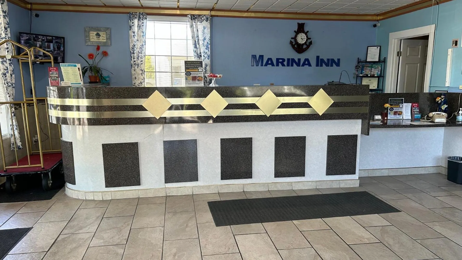 Marina Inn Des Moines / Seatac Hotel